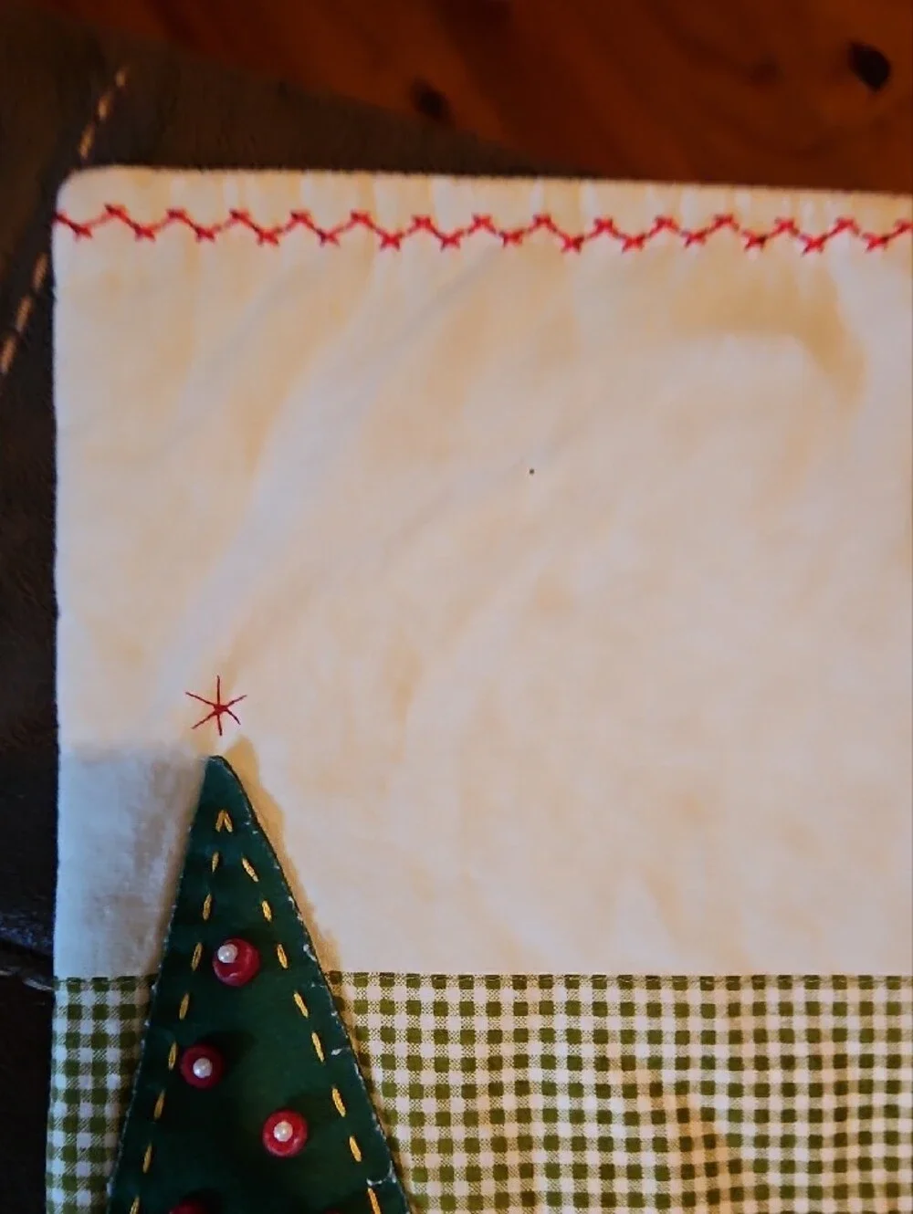 Holiday Tree Placemat Set - Felt Red & Green Christmas Design